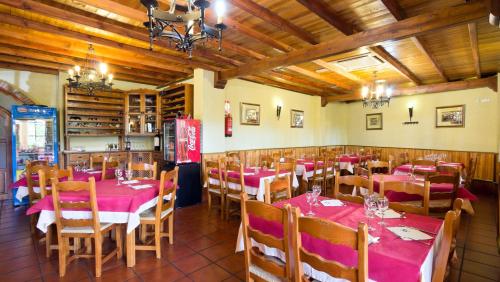 Restaurace v ubytování LABELLA - Hostal Rural Restaurante
