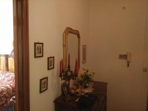 Gran Paradiso huge apartament in Locanaにあるベッド
