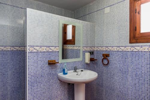 Koupelna v ubytování Casa Rural Caseta de los Camineros