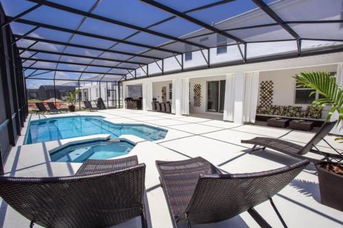 Bassein majutusasutuses Spacious home with private pool near Disney või selle lähedal