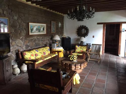 Posezení v ubytování Casa del siglo XVII