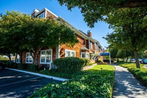 Elm House Inn in Vallejo