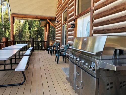Φωτογραφία από το άλμπουμ του The Hideaway Lodge σε Island Park