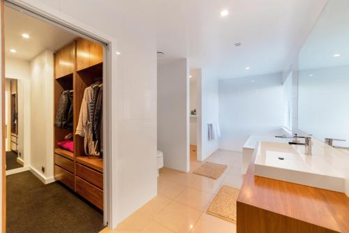 Gallery image of Luxe Home on the Hill in Queenstown