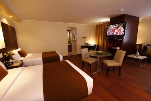 Gallery image of Hotel Reina Isabel in Quito
