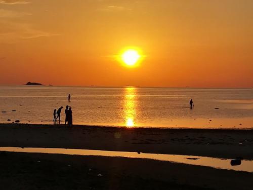 The Ford SunSet Beach Resort – Photos 4