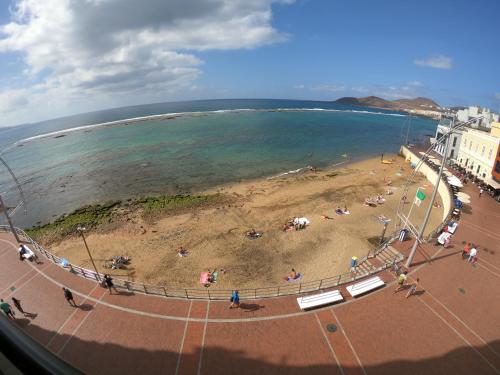 En plena playa de Las Canteras