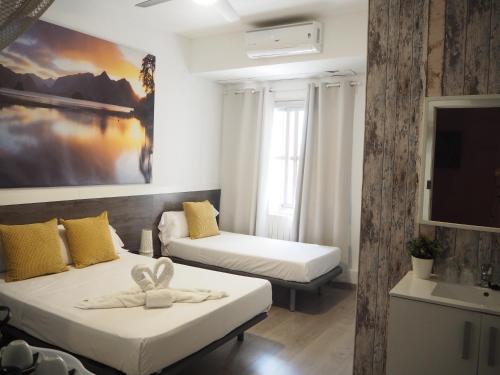 VALENCIA SUITS YOU INN -ADULTS ONLY Remote Check in, Bike & e ...