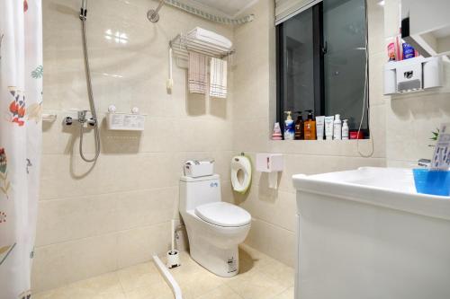 Hefei Shushan·Daxidi· Locals Apartment 00162940 tesisinde bir banyo