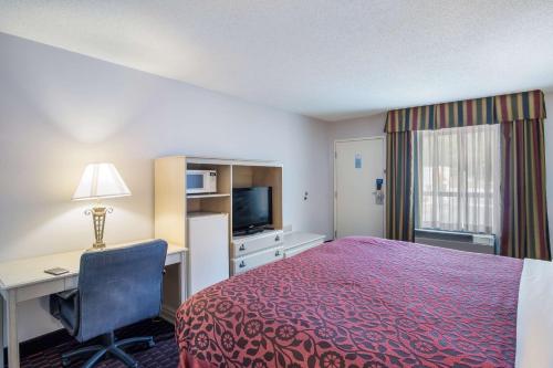 Postel nebo postele na pokoji v ubytování Motel 6-London, KY