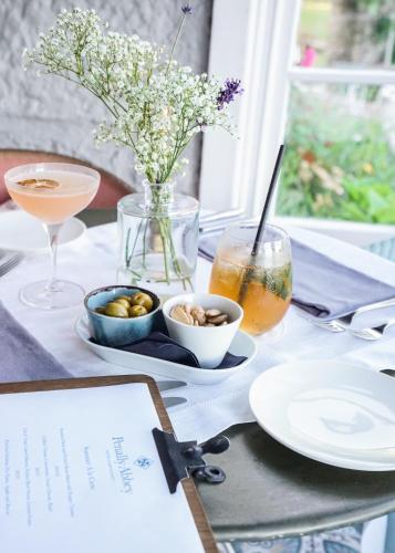 Minuman di Penally Abbey Country House Hotel and Restaurant