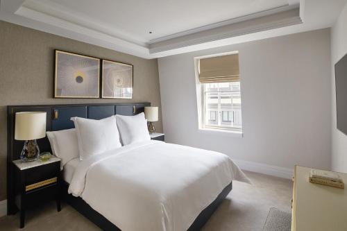 Four Seasons Hotel London at Tower Bridge Image