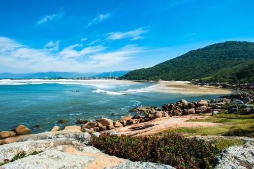 Imagem da galeria de Pousada Piratas do Embaú em Guarda do Embaú