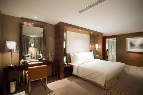 Gallery image of City Viva Hotel Macau-Fomerly Hotel Million Dragon Macau in Macau