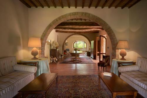 A seating area at Borgo Lucignanello Bandini