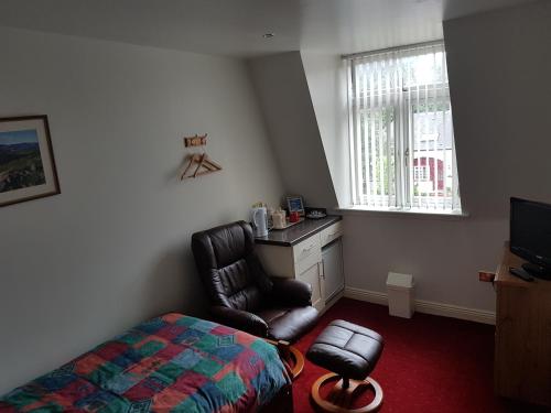 A seating area at Balmoral Hotel 