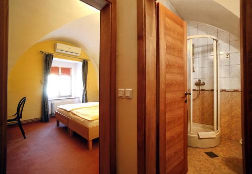 Ett badrum på Bed & Breakfast Šilak