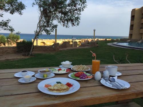 Mad på resortet eller i nærheden