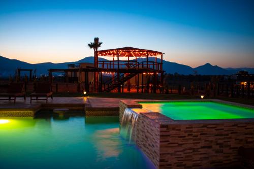 The swimming pool at or close to Cuatro Lunas Hotel Boutique