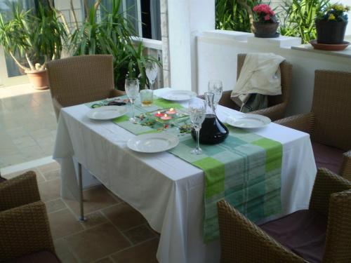 Restoran atau tempat lain untuk makan di Villa BOSE
