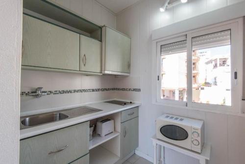 FIRST FLOOR - STUDIO 109 c