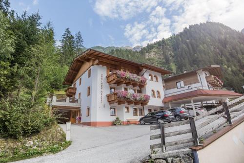 Gallery image of Aparthaus Akelei in Neustift im Stubaital