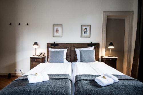 Cama o camas de una habitación en Hotel Hoheneck- self check-in