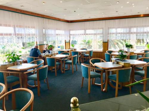 Εστιατόριο ή άλλο μέρος για φαγητό στο Hotel Schweizerhaus/Cafe Anton