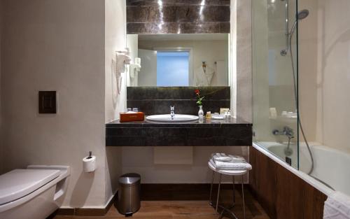 Un baño de El Mouradi Gammarth