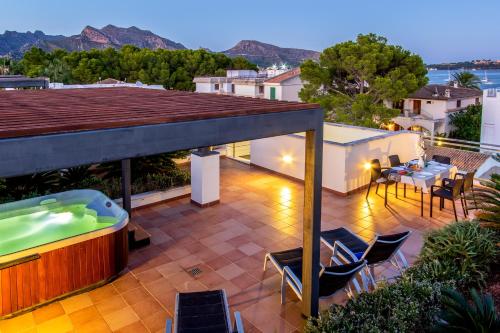 Penthouse La Nau By homevillas360