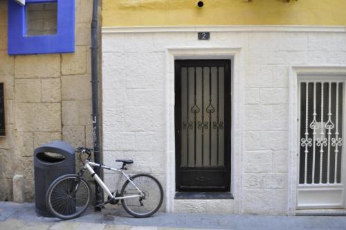 Fietsen bij of in de buurt van Apartment Muñoz 1