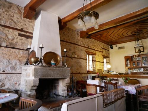Gallery image of Oikia Alexandrou Traditional Inn in Arnaia