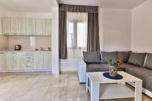 Gallery image of Apartments Sidro in Dobra Voda