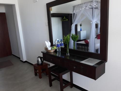 Imagen de la galería de Copacabana Beach Hotel, en Hikkaduwa