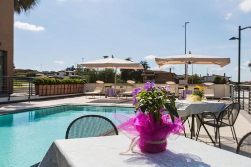 Πισίνα στο ή κοντά στο Ardeatina Park Hotel