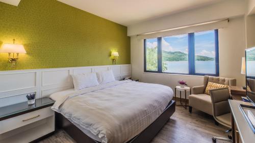 Postel nebo postele na pokoji v ubytování Silvermine Beach Resort