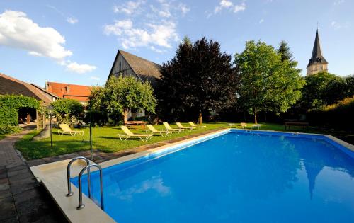 Bazén v ubytování Gasthof Hotel Moser nebo v jeho okolí