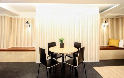Χώρος καθιστικού στο Forenom Hostel Jyväskylä