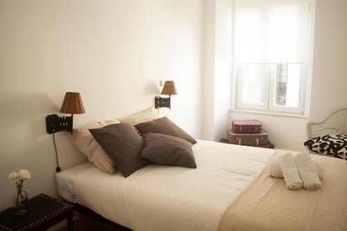 リスボンにあるThe Marvila - Modern 3 Bedroom Apartment in trendy New Lisbonのギャラリーの写真