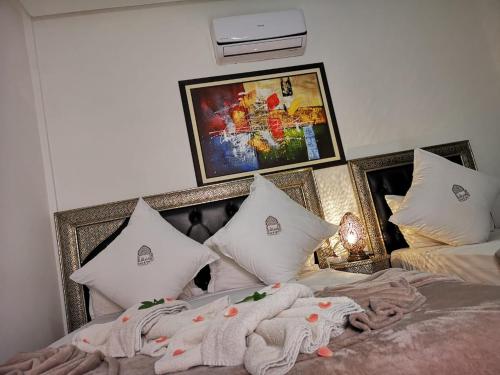 Katil atau katil-katil dalam bilik di Riad Challa Hotel & Spa