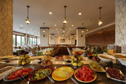 Jídlo v hotelu nebo okolí