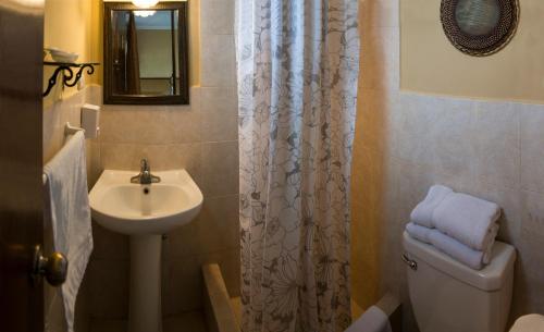 Bathroom sa Hostal Villa Toscana