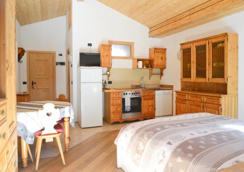 Η κουζίνα ή μικρή κουζίνα στο Premesan3