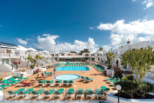 zdjęcie basenu w ośrodku wypoczynkowym w obiekcie Bitacora Lanzarote Club w Puerto del Carmen