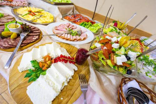 Jídlo v hotelu nebo okolí