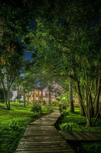 Κήπος έξω από το Parque Hotel Jean Clevers