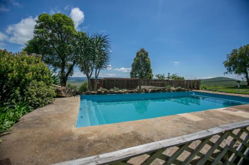 The swimming pool at or near Sanlee Country Lodge