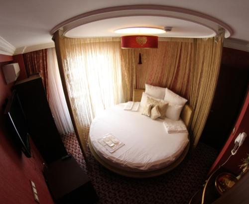 サリナス イスタンブール ホテルにあるベッド