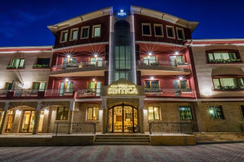 Villa Sintica — Property building