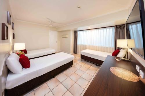 Postel nebo postele na pokoji v ubytování Hides Hotel